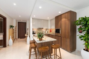 Deluxe Apartment, Balcony, City View | Private kitchen - Imperial Avenue - Mint Stay (Dubai)