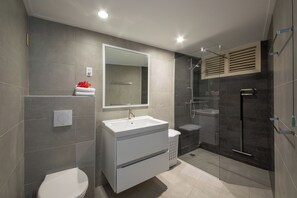 Shower, hair dryer, towels - Villa 24
A luxuriously comfortable villa with everything for a carefree holiday (Willemstad)