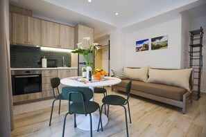 Dining - Ammos Cozy Family Retreat (Gonies)