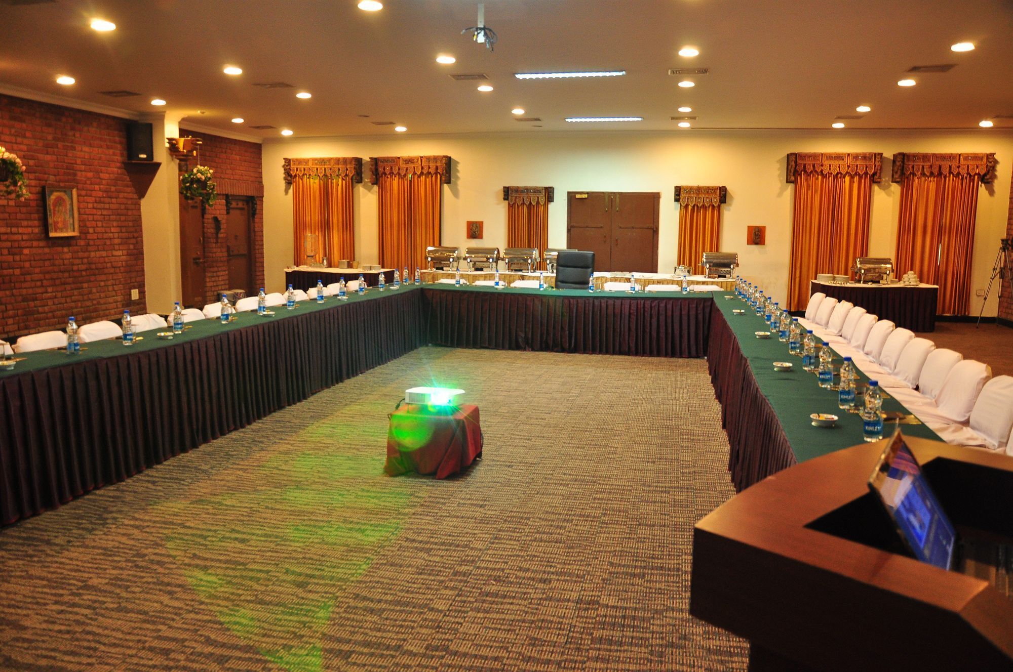 Meeting facility