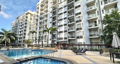 One Palm Tree Villas at Newport