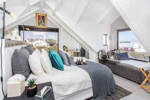 3 habitaciones, tabla de planchar con plancha, wifi y ropa de cama 