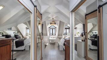 3 makuuhuonetta, silitysrauta/-lauta, Wi-Fi, vuodevaatteet