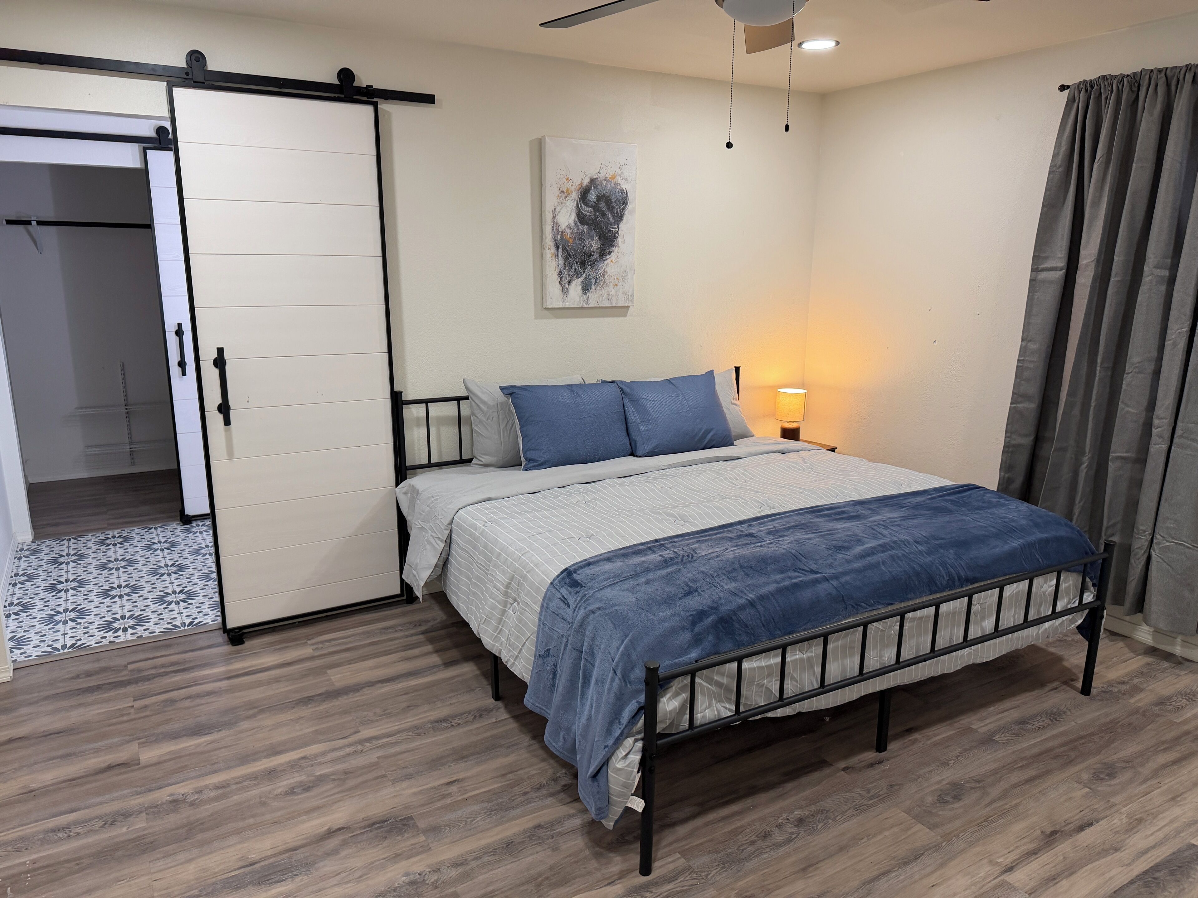 免费 WiFi、床单