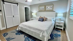 Iron/ironing board, free WiFi, bed sheets - On The Beach - Direct Sand Access! (Fort Myers Beach)