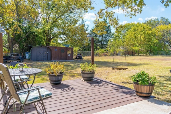 Sip, relax, and soak in the sunset in this peaceful outdoor retreat.