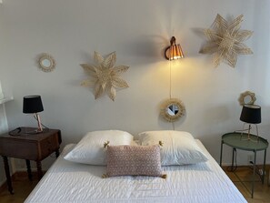 Fer et planche à repasser, Wi-Fi, draps fournis