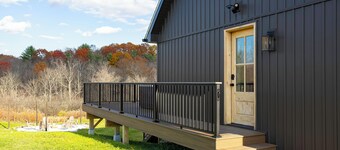 Luxury 4BR on 8 Acre Estate w Hot Tub, Large Deck, Fire Pit & Views!