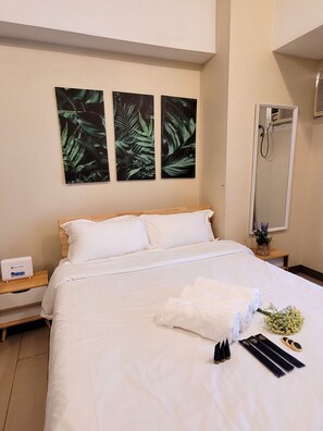 Living area - Urban Studio with Balcony (Taguig)