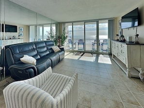 Smart TV - Galvestonian 1103 | Oceanfront Resort + Private Balcony (Galveston)