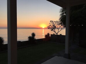 Property grounds - Air Sanih Beach Villa (Kubutambahan)