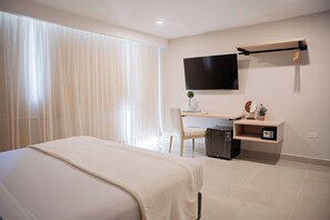 In-room safe, free WiFi