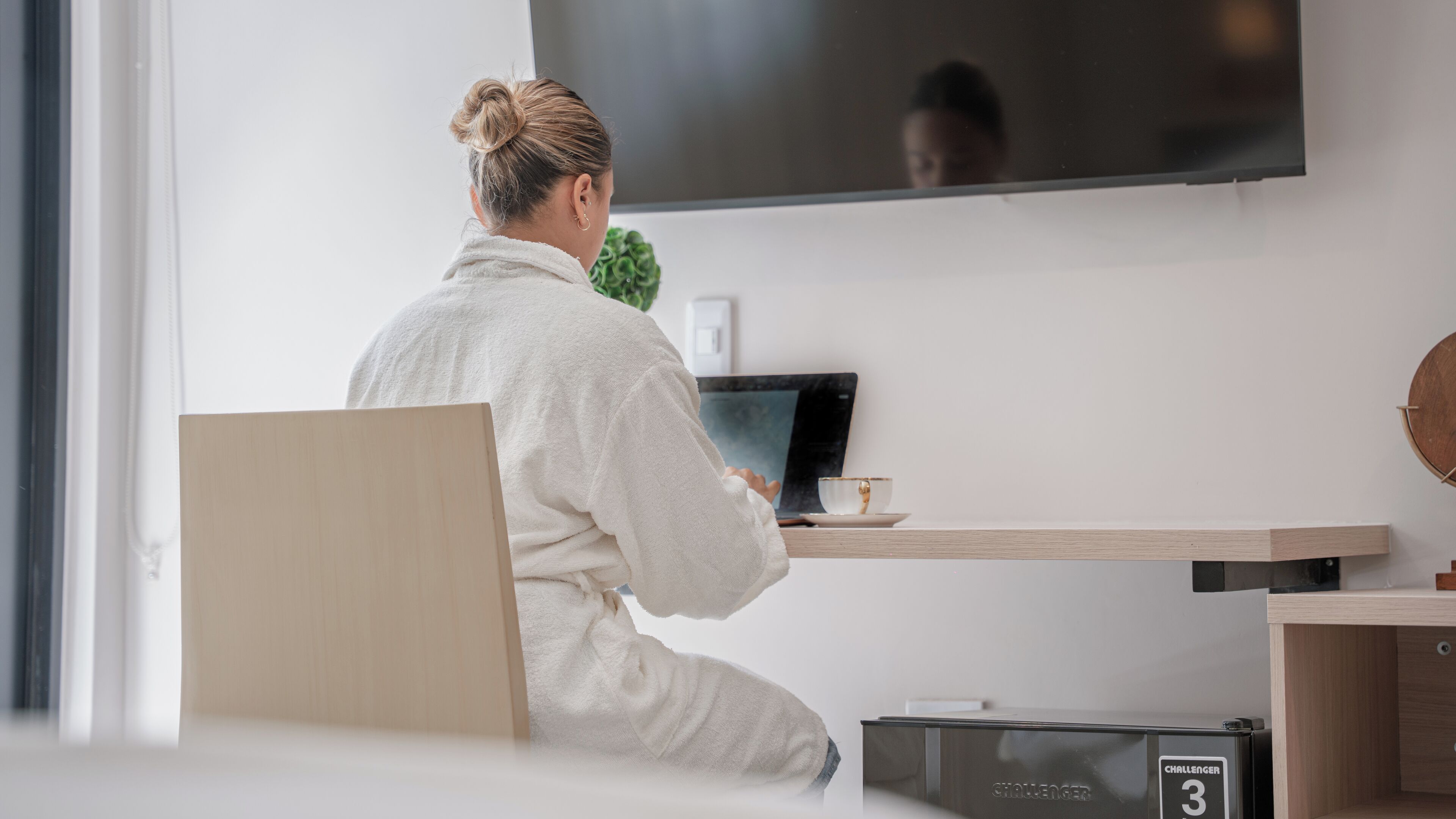 Caja fuerte y wifi gratis