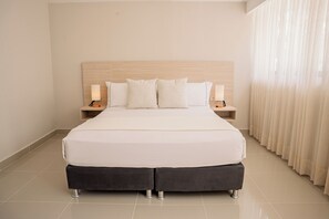 In-room safe, free WiFi