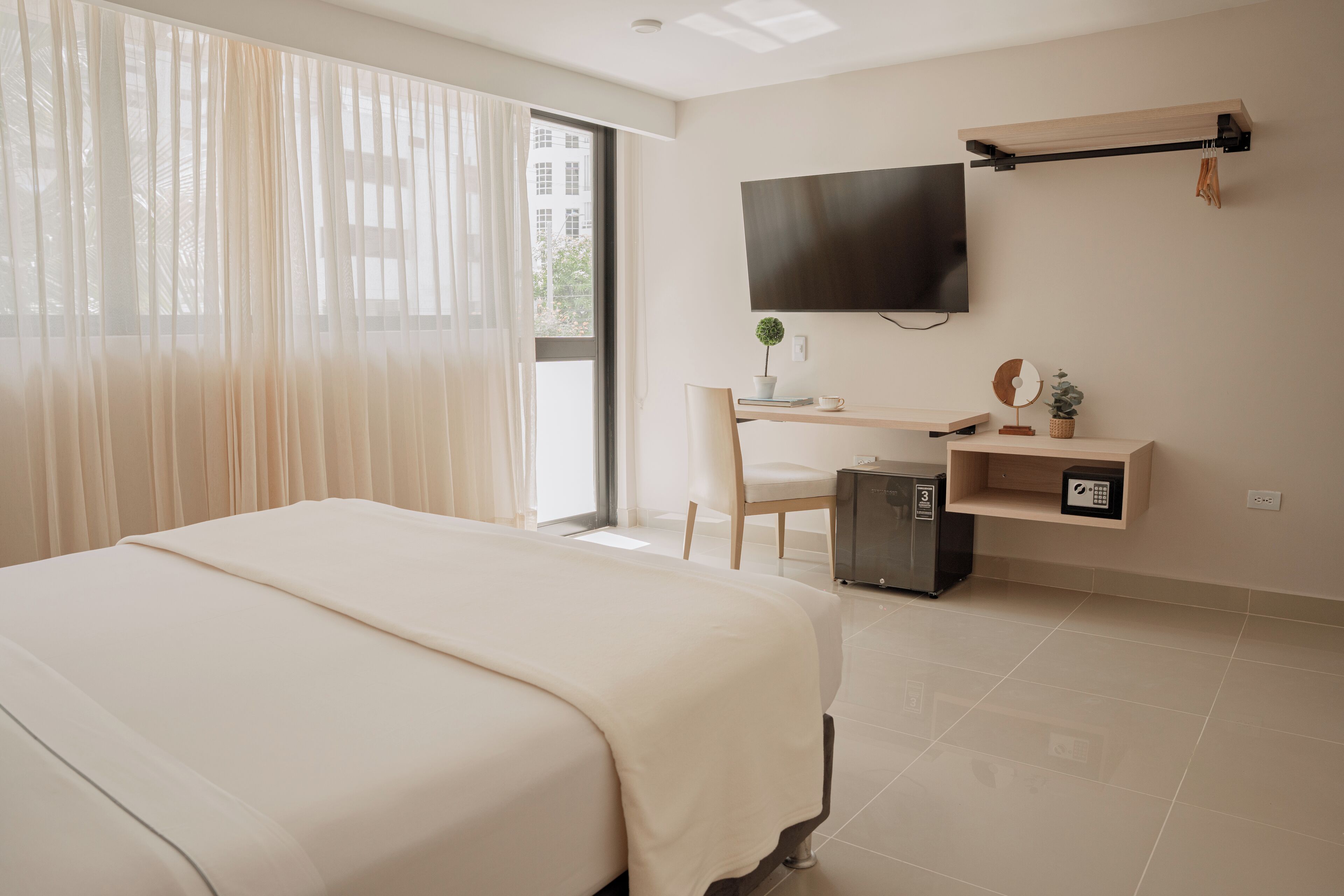 Caja fuerte y wifi gratis