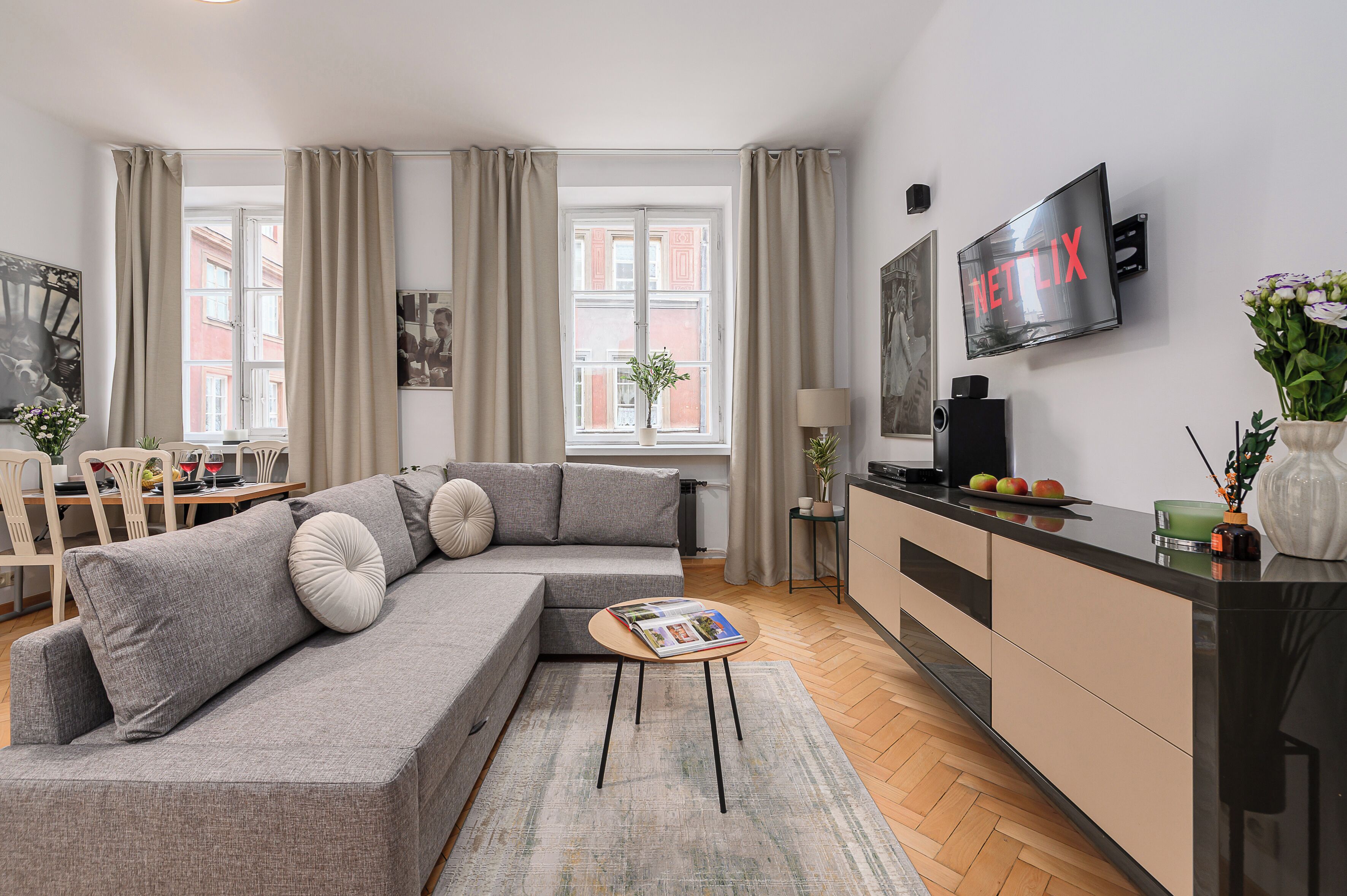 Classic Apartment, Courtyard View | Living area