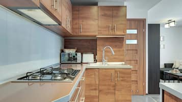 Leilighet – comfort, 1 soverom | Eget tekjøkken | Kjøleskap, mikrobølgeovn, ovn og kokeplater