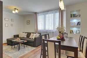 Comfort Apartment, 1 Bedroom | Individually decorated, individually furnished, iron/ironing board - Piastowska near the Jelitkowo Beach & Reagan Park by Downtown Apartments (Gdańsk)