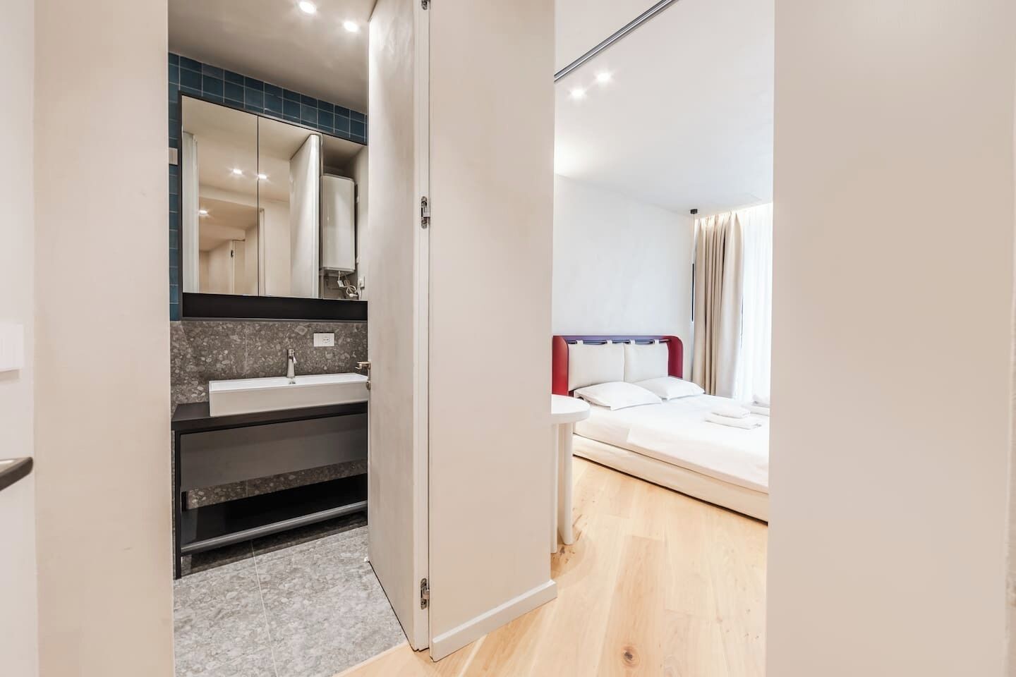 Bügeleisen/Bügelbrett, WLAN, Bettwäsche