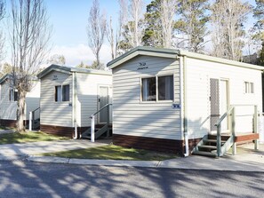 Exterior - Jindabyne Holiday Park (Jindabyne)