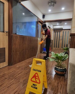 Interior - Hotel Maharana Inn (Mumbai)