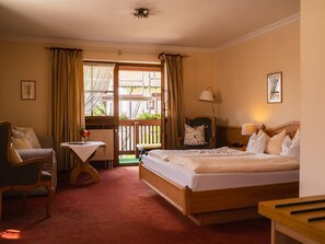 Apartment | Living room - Ferienwohnung im Sammareier Gutshof Bad Birnbach (Bad Birnbach)