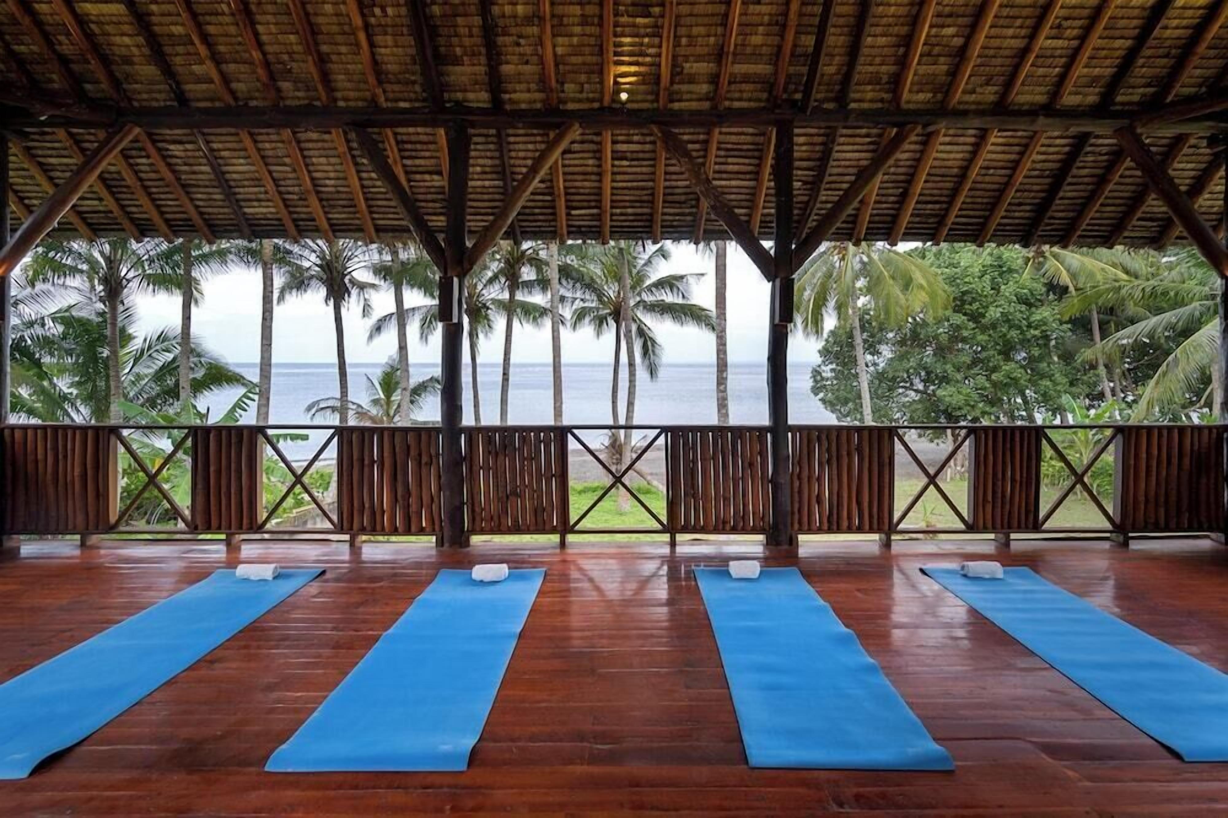 المنطقة المحيطة بالمنشأة