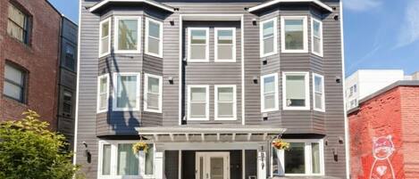 Majoituspaikan julkisivu