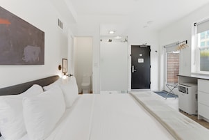 Ropa de cama hipoalergénica, colchones Tempur-Pedic y cortinas blackout 