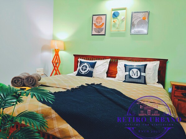 3 habitaciones, escritorio, tabla de planchar con plancha y wifi gratis 