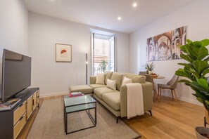 Living area - Charming Apartment in the Heart of Las Letras (Madrid)
