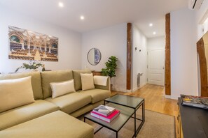 Living area - Elegant Apartment in Las Letras (Madrid)
