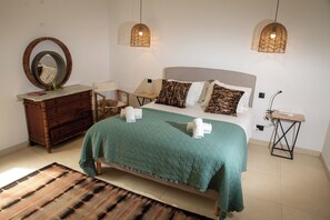 Iron/ironing board, WiFi, bed sheets - Contemporary villa with private pool 2 minutes from Palombaggia (Porto-Vecchio)