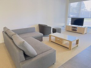 Living area - Port Fairy Motor Inn (Port Fairy)
