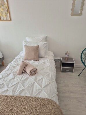 1 chambre, Wi-Fi gratuit, draps fournis