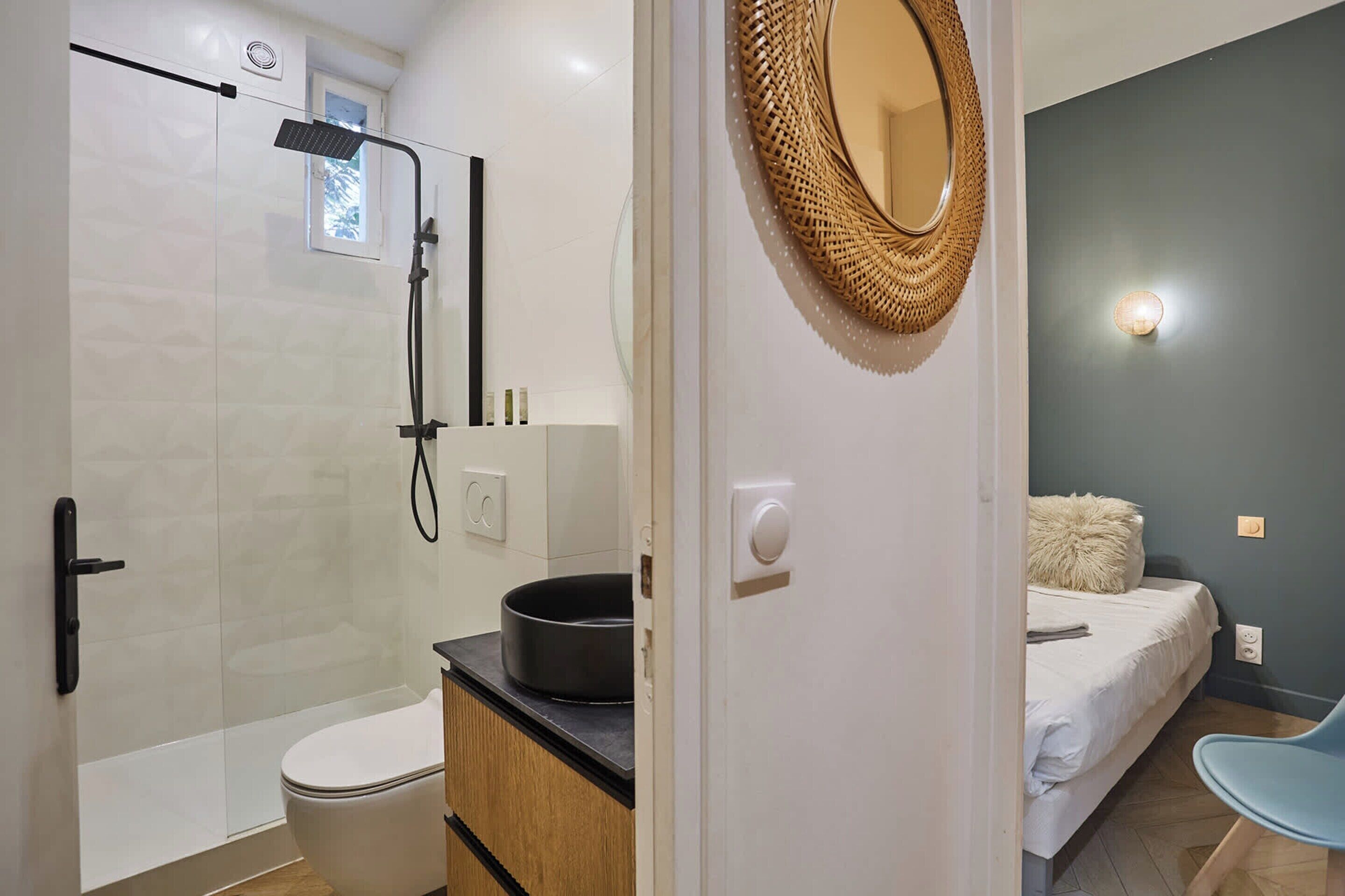 Appartement | Badkamer | Een haardroger