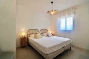 Apartment | 2 bedrooms, laptop workspace, bed sheets - Bright Apartment - AC - 2br-4p - Gassin (Gassin)