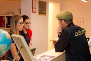 Lobby - We Bologna Hostel (Bologna)
