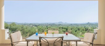 Astarte Villas - Alaya Bleu Private Villa with Pool