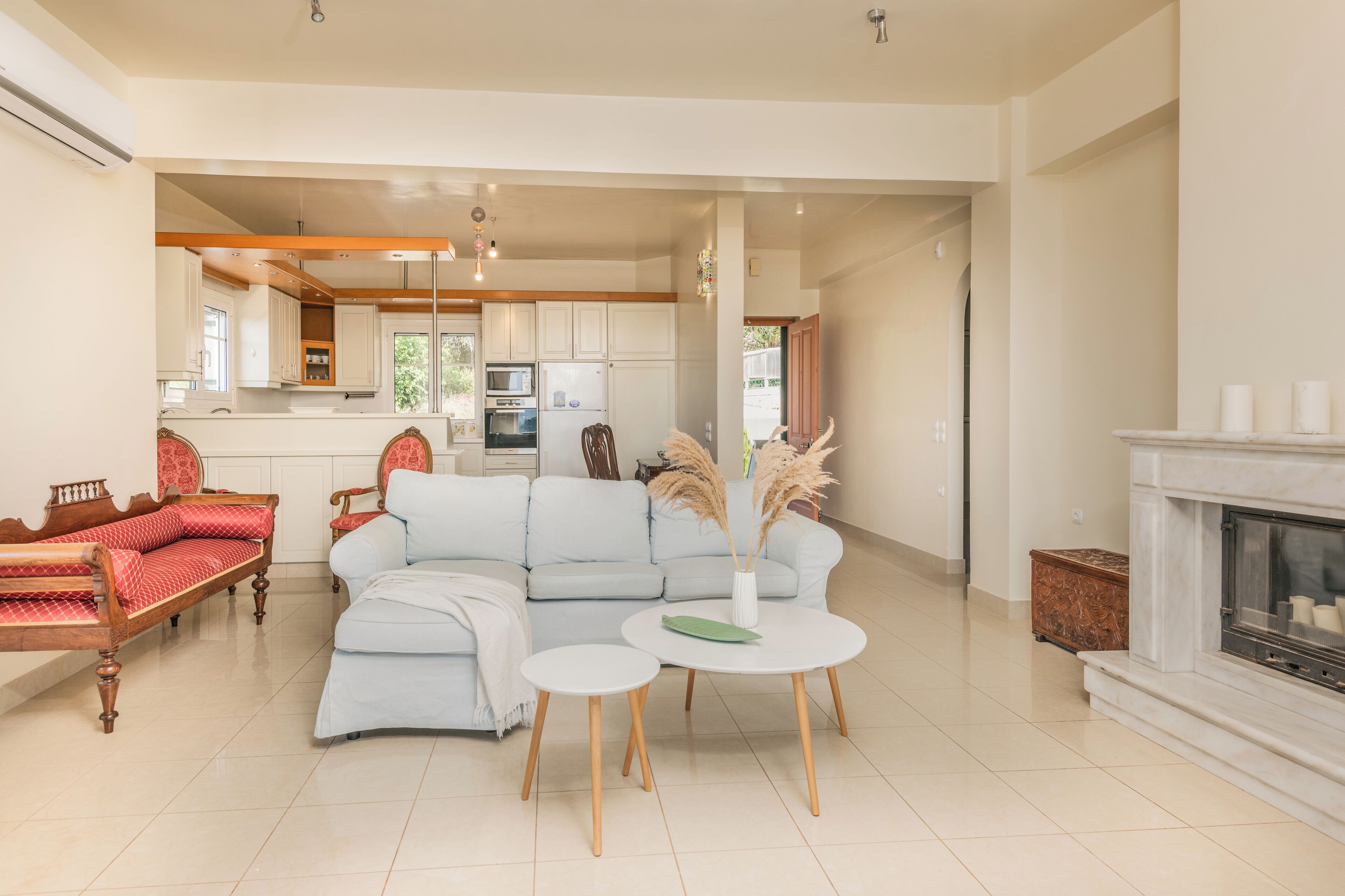 Smart TV, fireplace, books