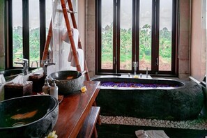 Bathroom - Uma Stana Villa (Ubud)