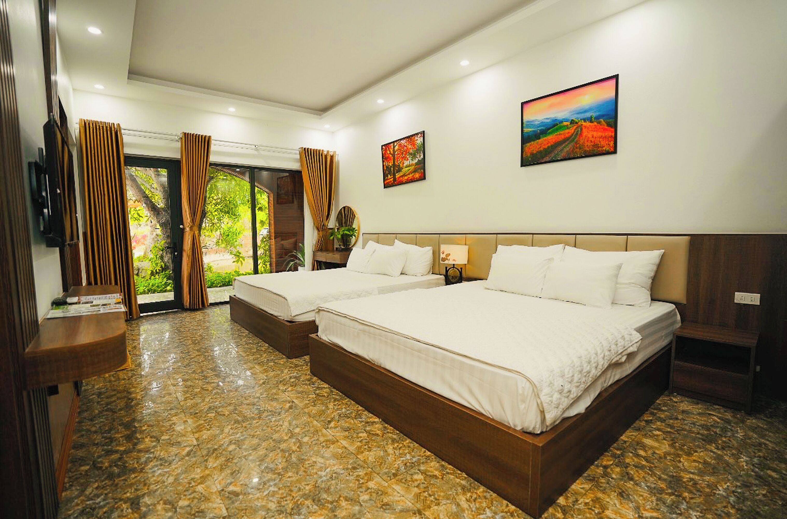 Luxury Quadruple Room, Balcony, Mountain View | Desk, free WiFi