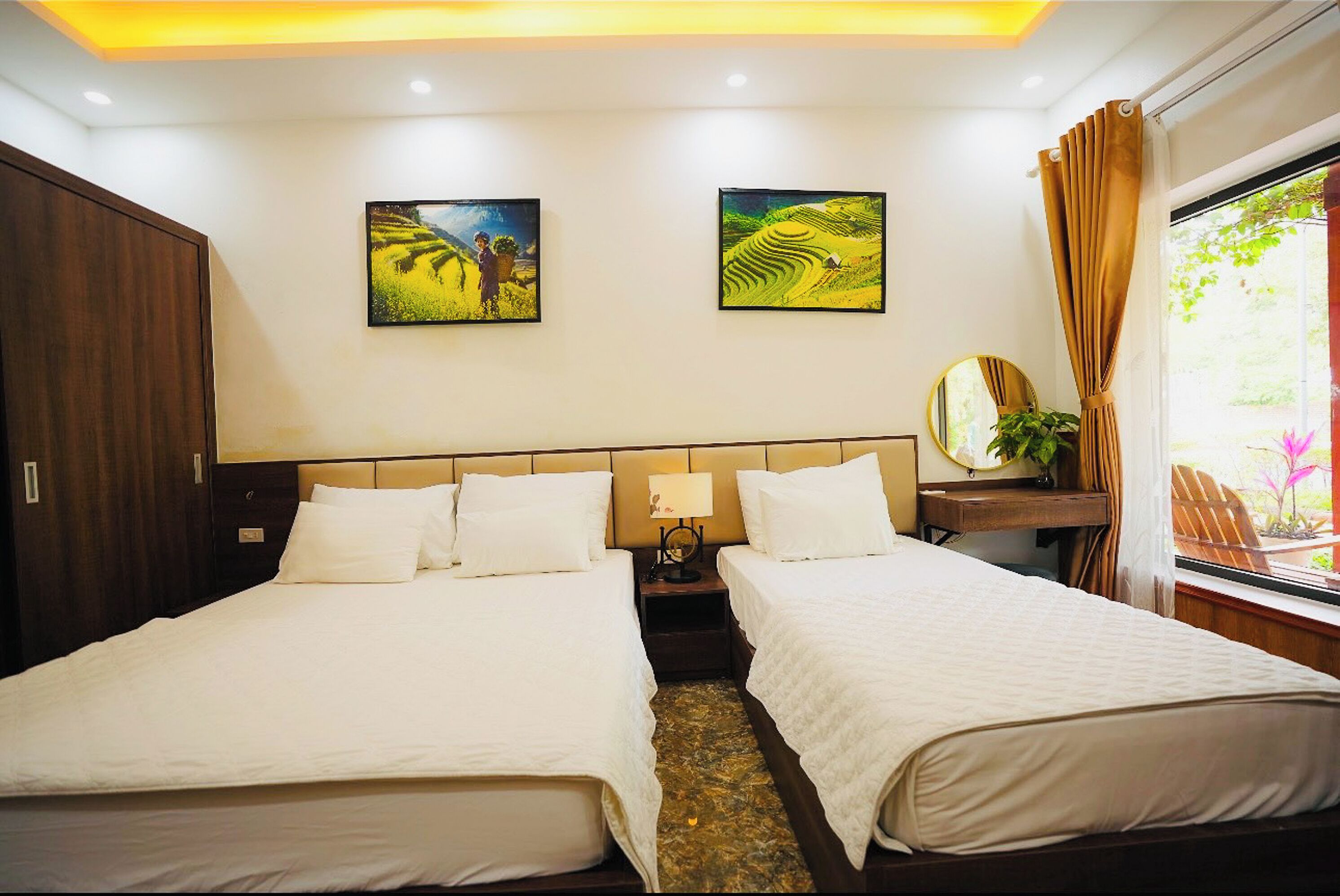 Deluxe Triple Room | Desk, free WiFi