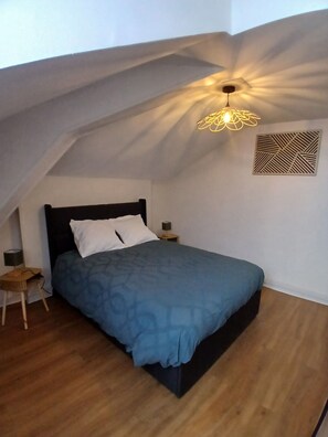 Iron/ironing board, WiFi, bed sheets - Limoges l'esprit tranquille near station (Limoges)