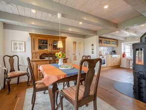 Dining - Westertilli 8 – Thatched Cottage with Romantic Garden (Pellworm)