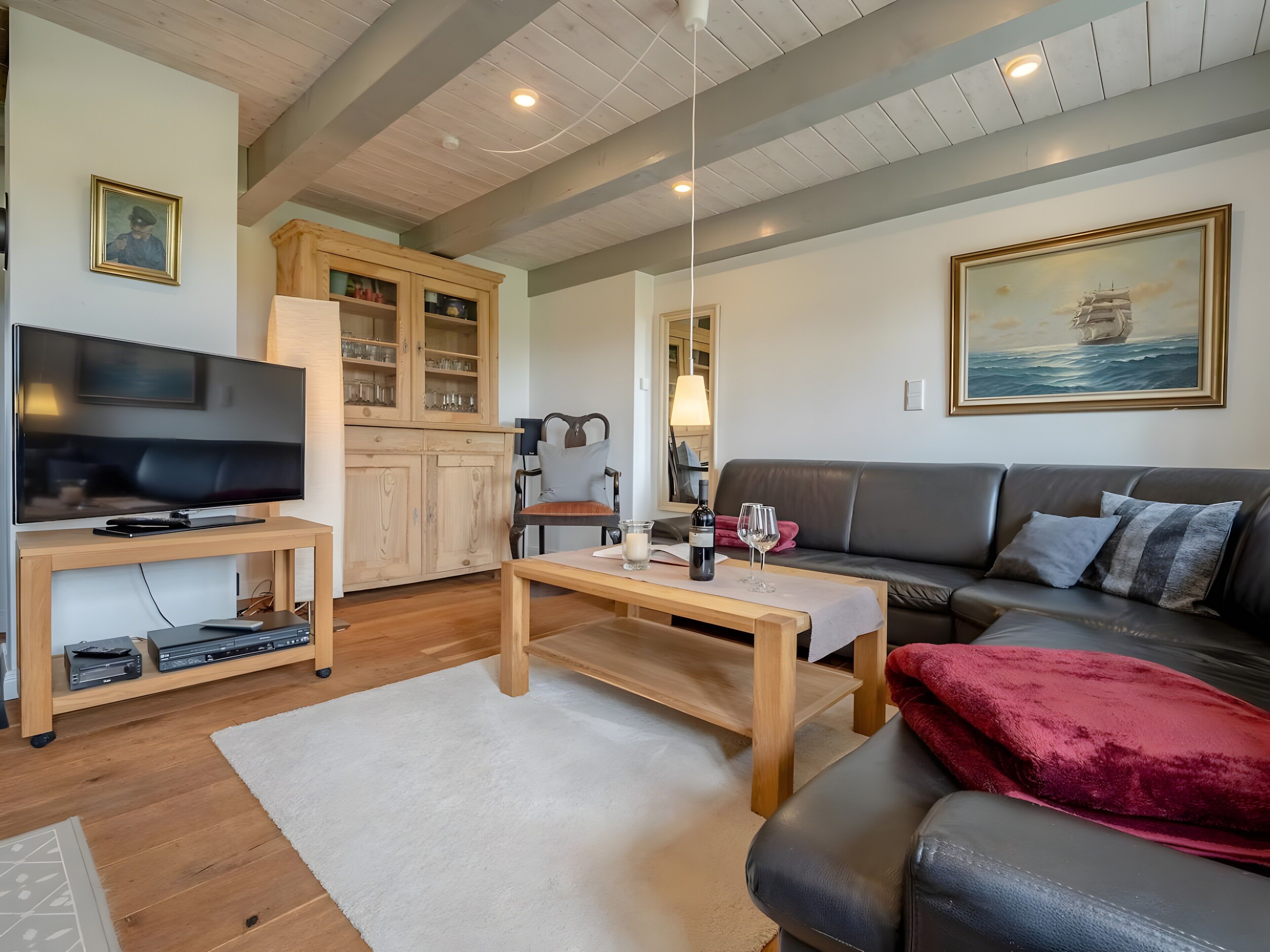 TV, fireplace, DVD player, stereo