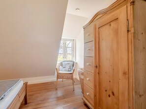 Bügeleisen/Bügelbrett, WLAN, Bettwäsche