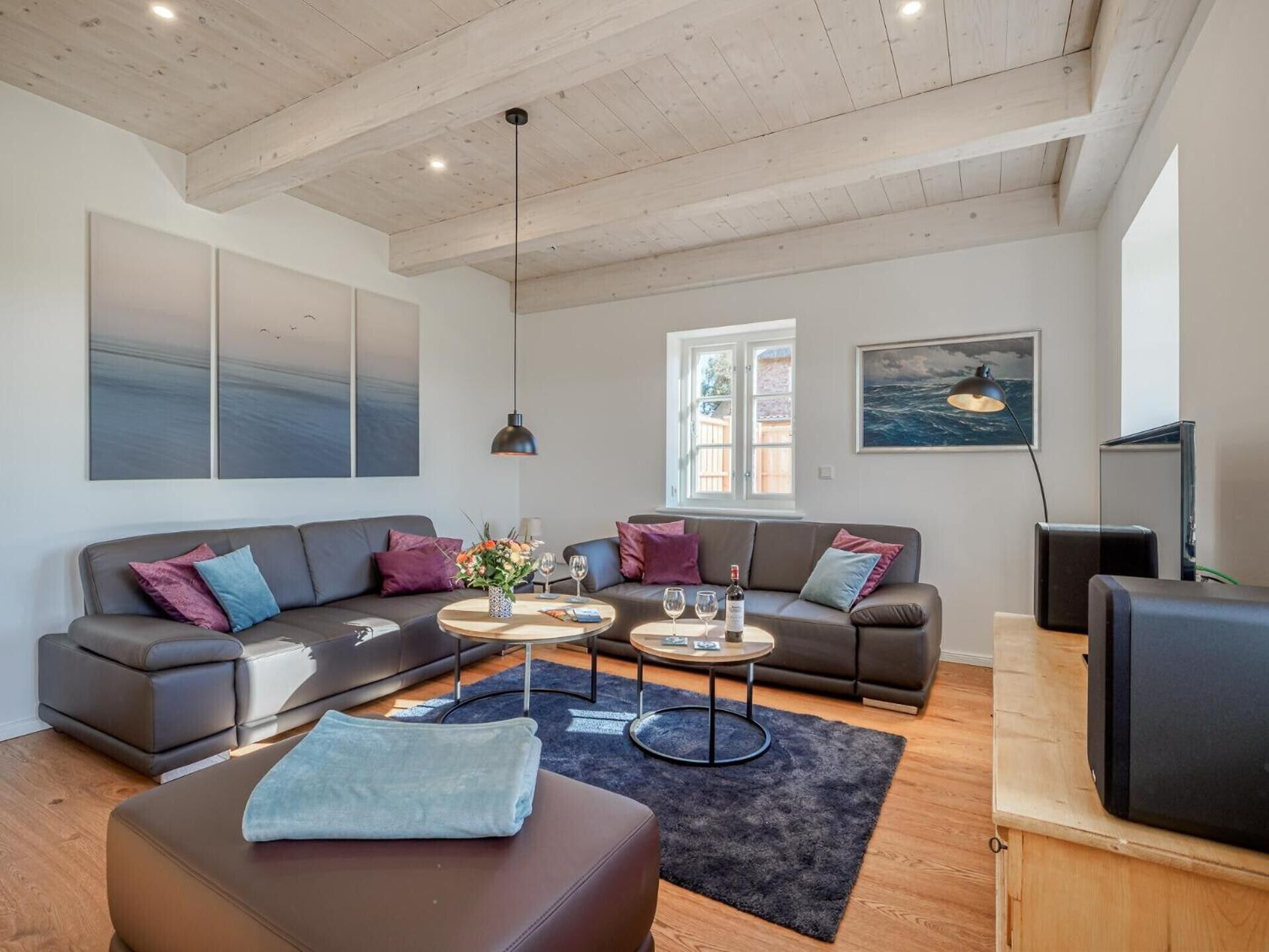 Tv, pejs, dvd-afspiller, stereoanlæg