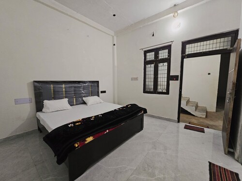Come Shree Nilyam Located in the heart of Ayodhya!