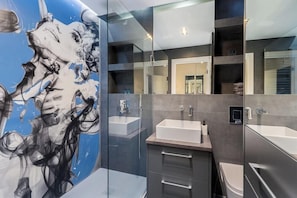 Bathroom - Diamonds Apartment (Kraków)